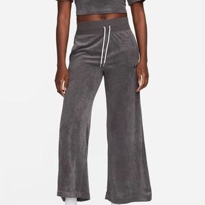 Nike Women's High-Waisted Wide-Leg Terry Trousers Gray Lounge Wear Sz XS
